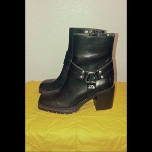 NEW Nasty Gal Don't O-ring Me Down Ankle Boots